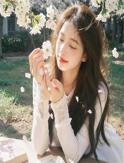 挺进朋友人妻雪白的身体韩国电影_许你耀眼免费观看_国产高清管线视频免费