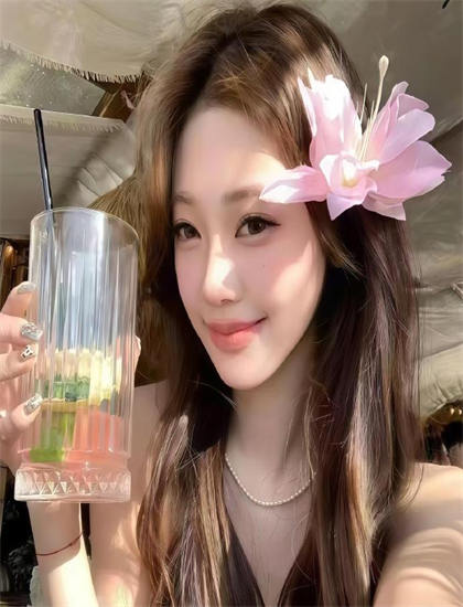 赵今麦发了30多张自拍_nba直播在线观看免费_王的女人